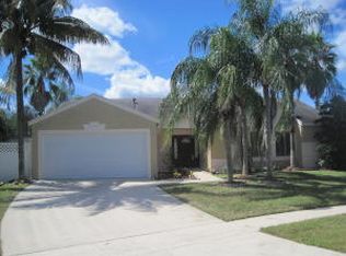 9958 Moss Pond Dr, Boca Raton, FL 33496