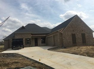 212 Duchess Ct, Flowood, MS 39232