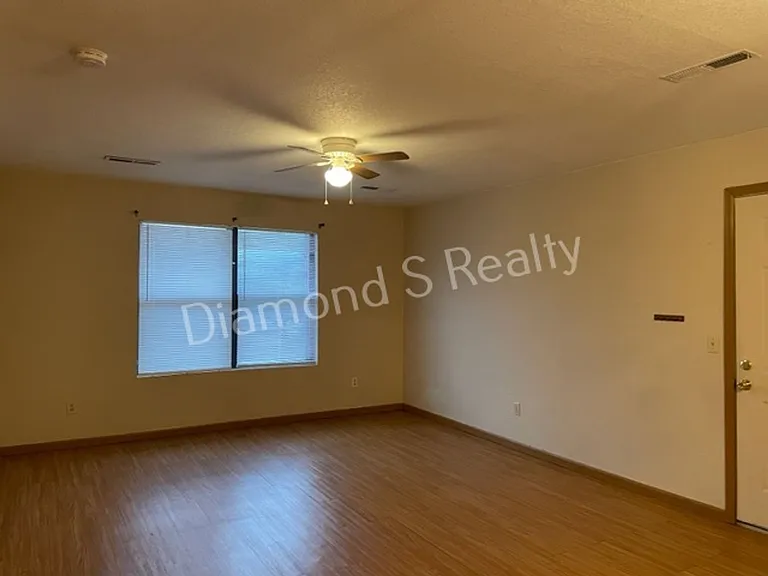 2159 East Macs Court — Photo 14