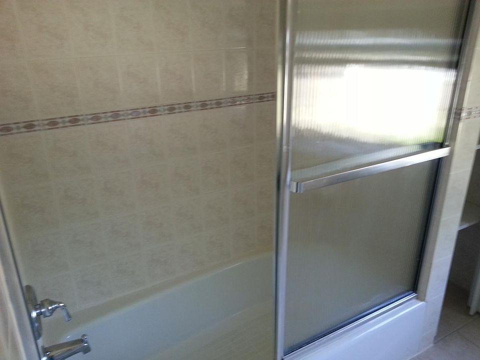 Tub