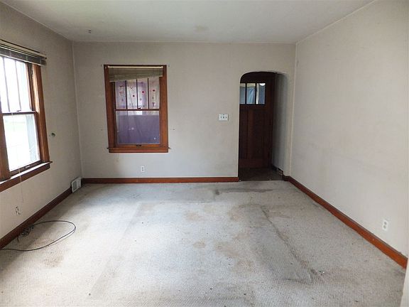 2nd image of 440 15th Ave