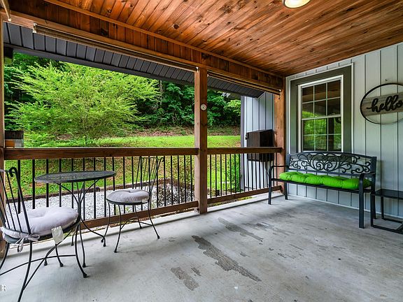4th image of 732 Hardin Ln