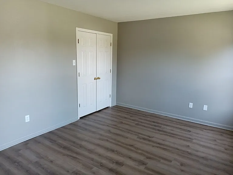 426 Summer Dr — Photo 16