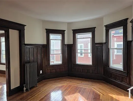 3 bed, $2,000 — Photo 4