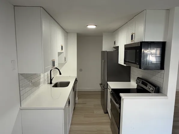45 Jefferson Rd Unit 3-5, Branford, CT 06405
