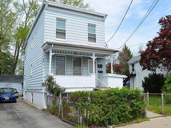 5th image of 59 Howard Ave
