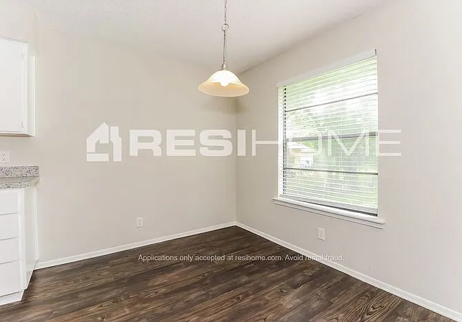 701 S Perkins St — Photo 7