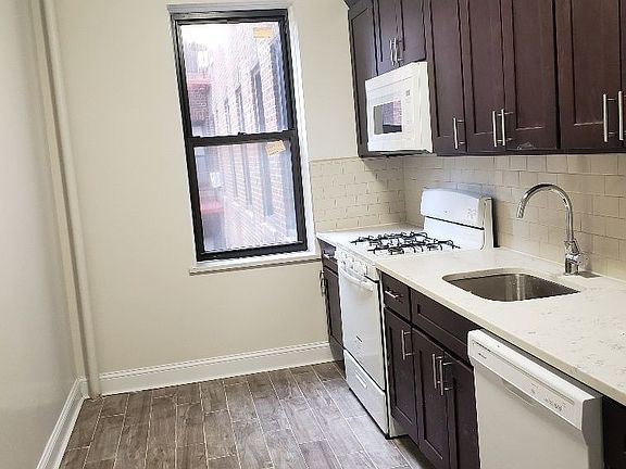 2nd image of 724 E 27th St APT 3C