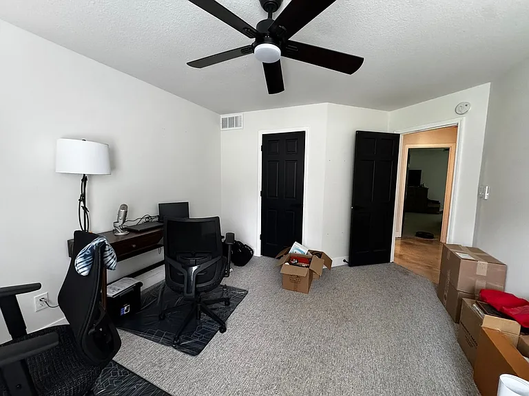 2301 Grant Ln — Photo 67