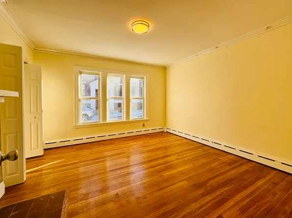 113 Lanark Rd #113, Brighton, MA 02135
