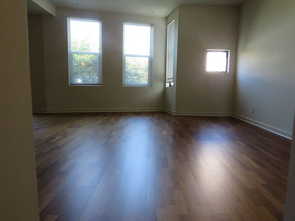 5th image of 1444 Union St APT 3
