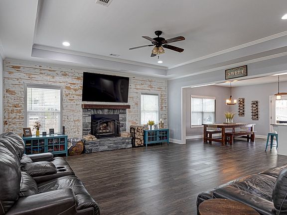 3rd image of 74 Lee Road 2207