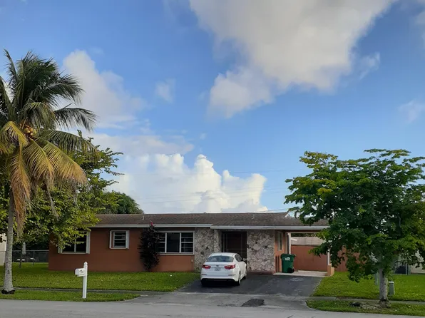 9500 SW 30th Ter, Miami, FL 33165