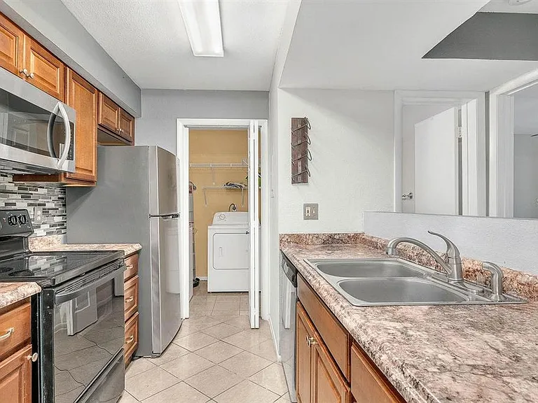 3032 Parkway Blvd #201 — Photo 8
