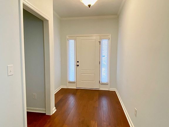 4th image of 3170 Alexandria Dr