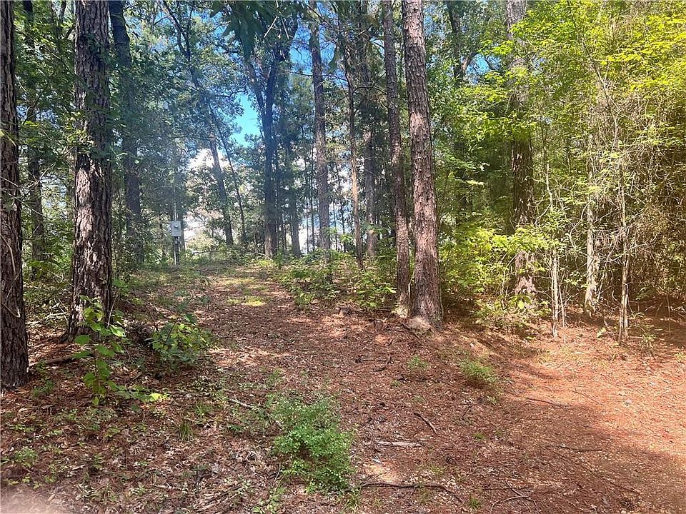 2nd image of 131 Bud Ates Rd