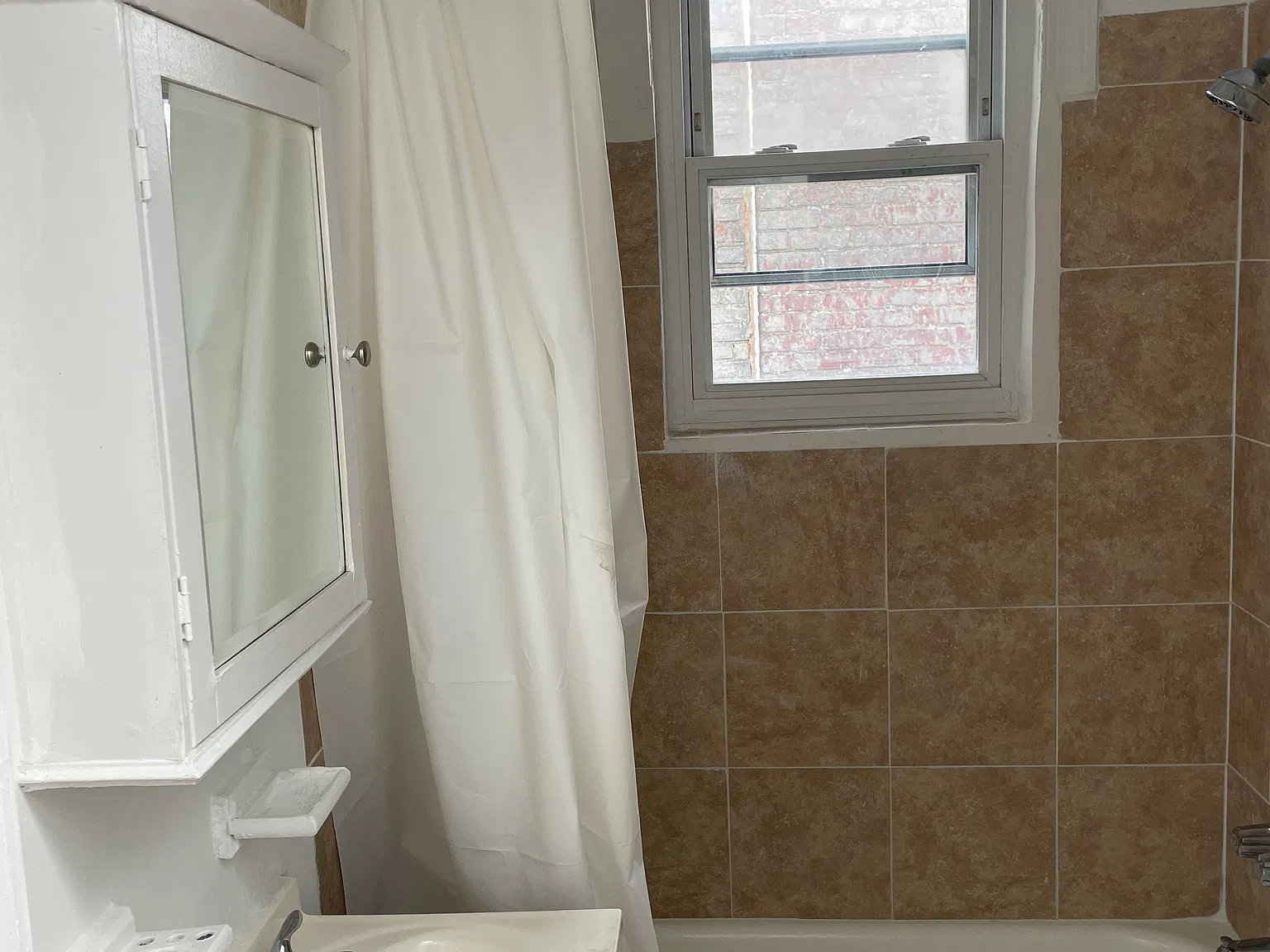 44A Bates St NW — Photo 2