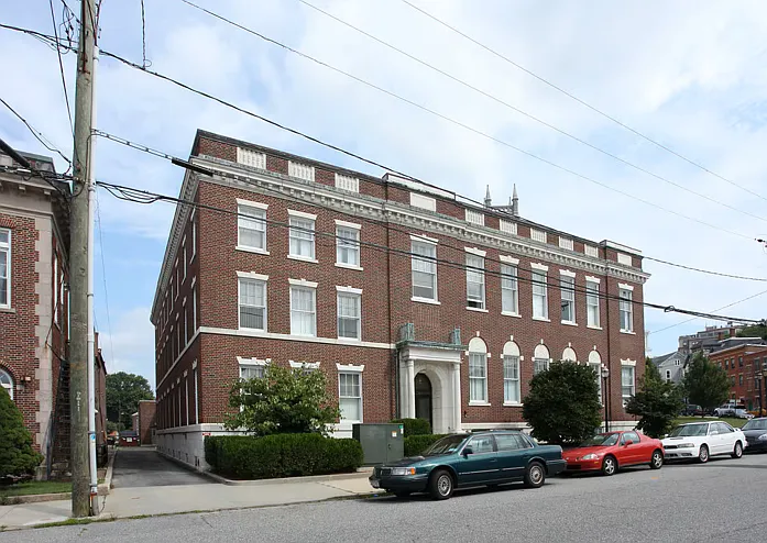73 Washington — Photo 7