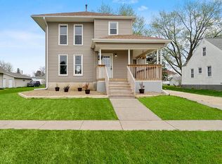 555 5th St, Jesup, IA 50648