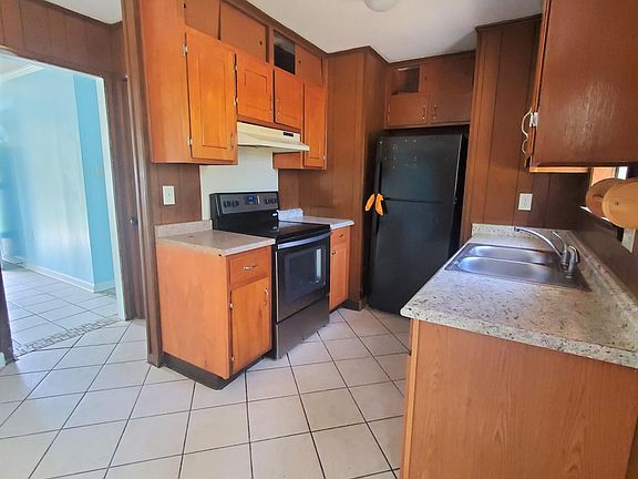 4th image of 2843 Woodlane St