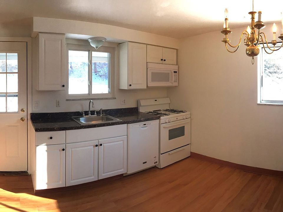 1st image of 132 Hiram St APT 5