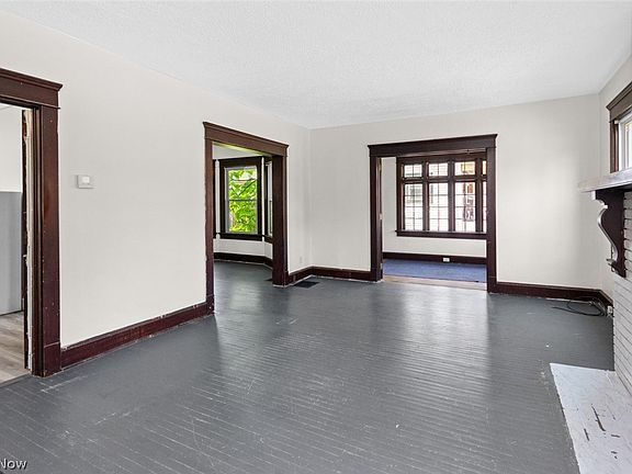 5th image of 816 18th St NW