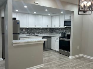 3217 Hunters Mill Dr, Richmond, VA 23223