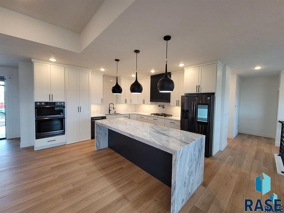 2nd image of 8308 E Wicker Ct