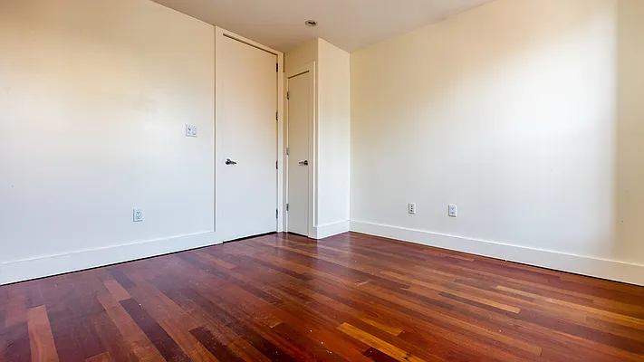 Rented by Nooklyn NYC LLC | media 26