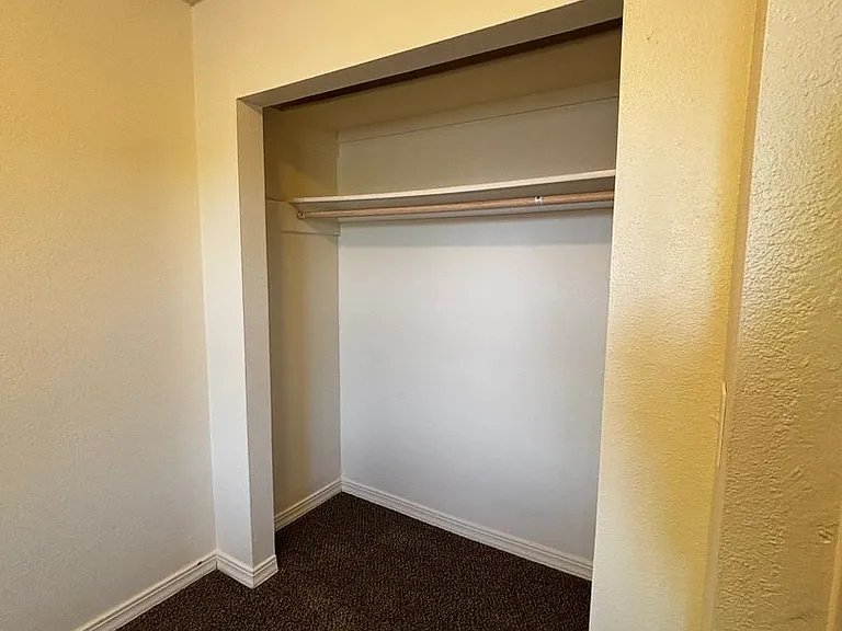 1341 N Harrison Ave — Photo 5