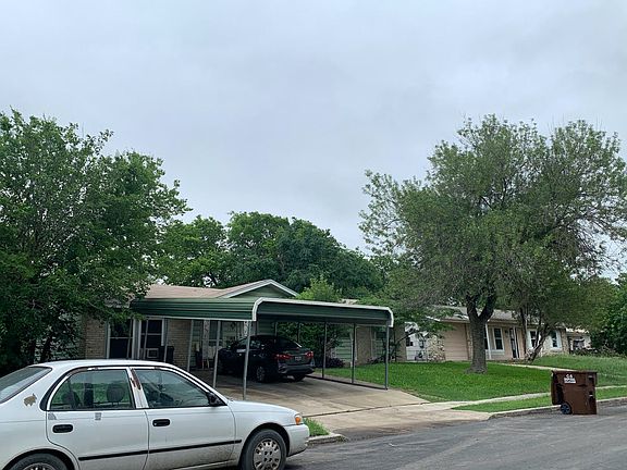 3rd image of 7319 Glen Manor Dr