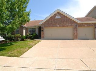 8014 Pinetop Dr, Saint Louis, MO 63129