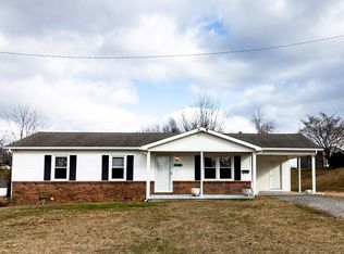 34205 Stagecoach Rd, Glade Spring, VA 24340