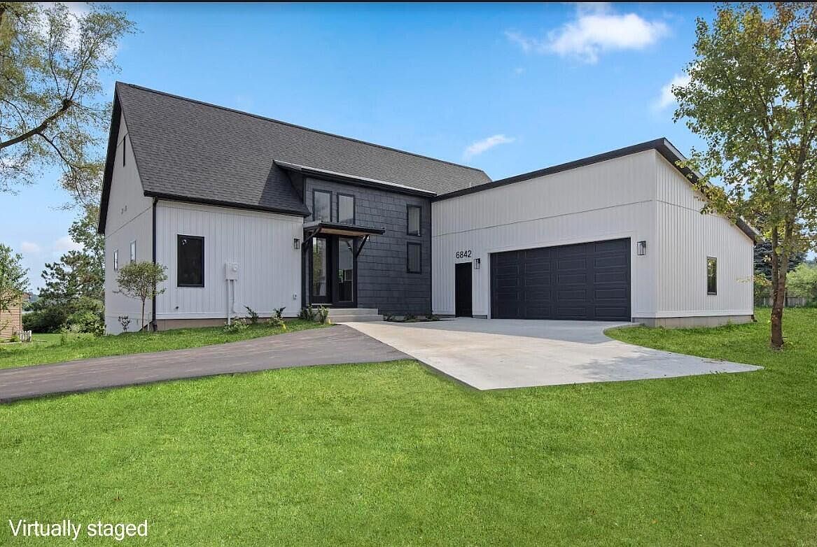 6842 Bonita Vista Ct NE, Rockford, MI 49341 MLS 23029438 Zillow