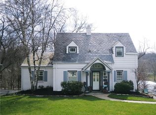 831 Academy Pl, Pittsburgh, PA 15243