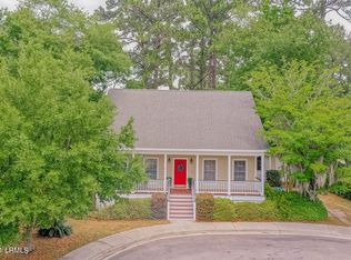 2 Petigru Dr, Beaufort, SC 29902