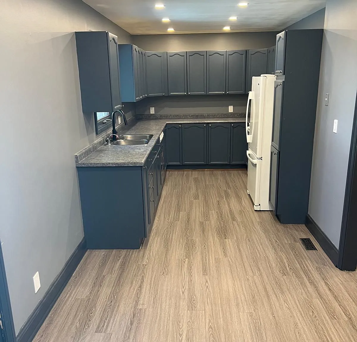 4 bed, $2,900 — Photo 3