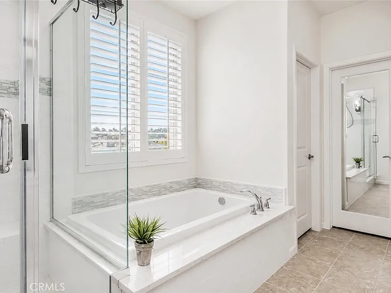 217 Primrose Dr — Photo 12