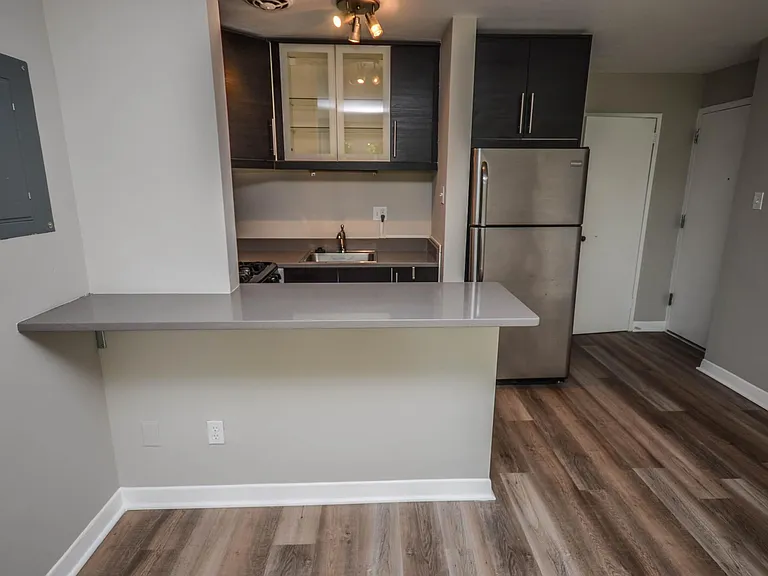 4840 Macarthur Blvd NW #404 — Photo 6
