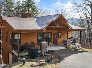 2529 Mountain Holly Way, Sevierville, TN 37862