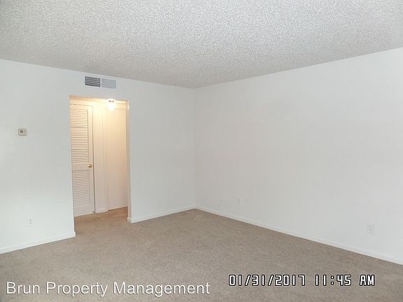 5th image of 131 Overbrook Dr APT 4