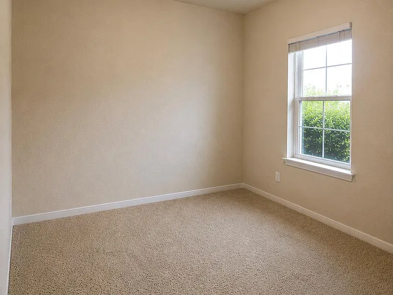 1403 Brashear Ct — Photo 4