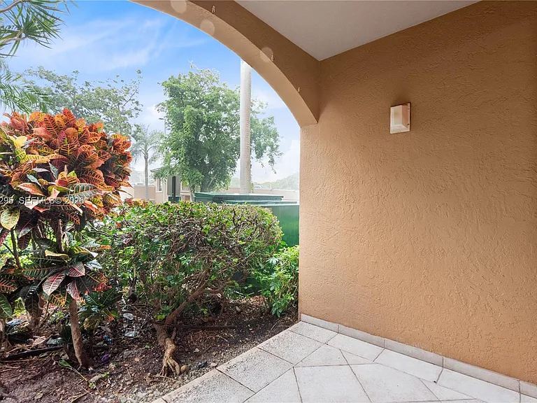19701 E Country Club Dr #5105 — Photo 16
