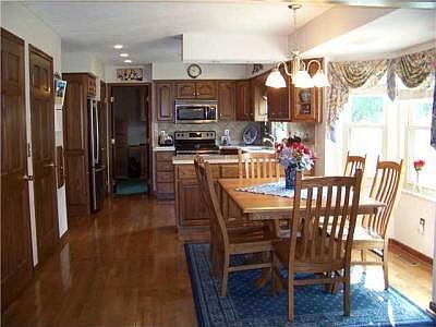3rd image of 10069 Oxford Dr NW