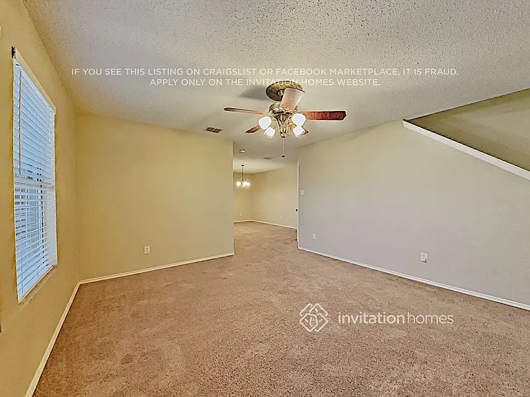 1537 Englewood Dr — Photo 7