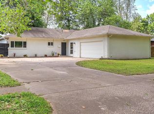 1744 E 60th Pl, Tulsa, OK 74105