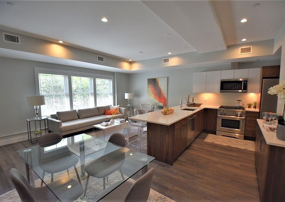 1st image of 257 Walden St #257