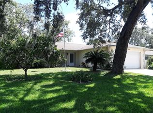 8030 Casuarina Dr, Port Richey, FL 34668