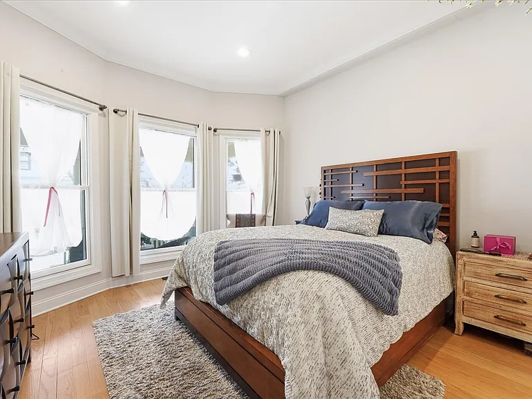 41 Bentley Ave #1 — Photo 14