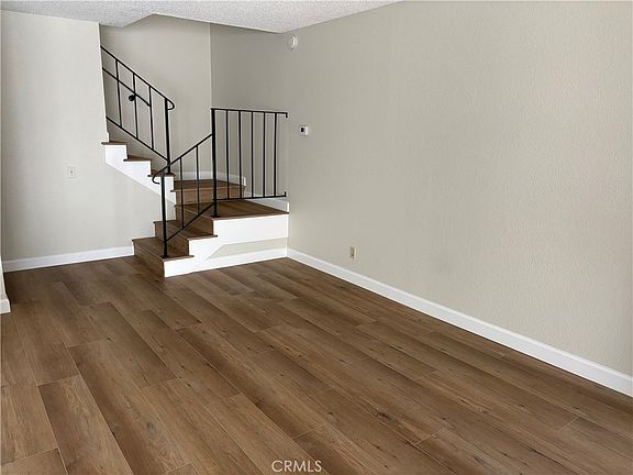 3rd image of 20470 Elm Hill Ln